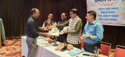 देखे तस्वीरें : महाराष्ट मंडल में गौरव अलंकरण और विद्यार्थी सम्मान