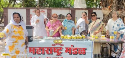 महाराष्ट्र मंडल की आध्यात्मिक समिति और बूढ़ापारा महिला केंद्र की ओर से किया गया मठा वितरण