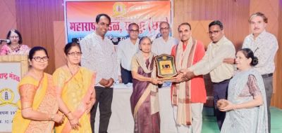 मैं बस्‍तर की आनंद यात्रा पर हूं: डॉ. गोडबोले